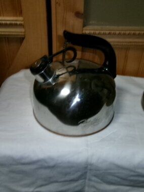 Vtg Paul Revere Revere ware whistling tea pot copper bottom